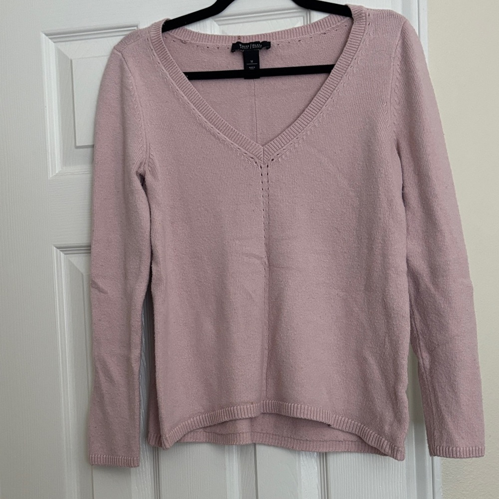 White House Black Market Blush V-Neck Sweater
